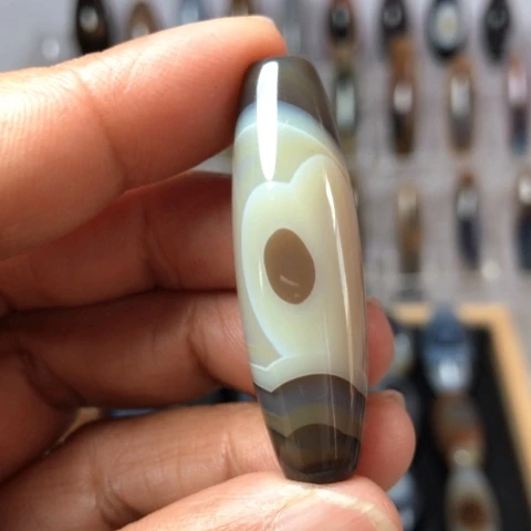 玛瑙/玉髓未镶嵌珠宝半成品诸****吊