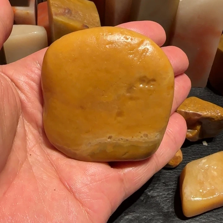 老挝石田黄原石，