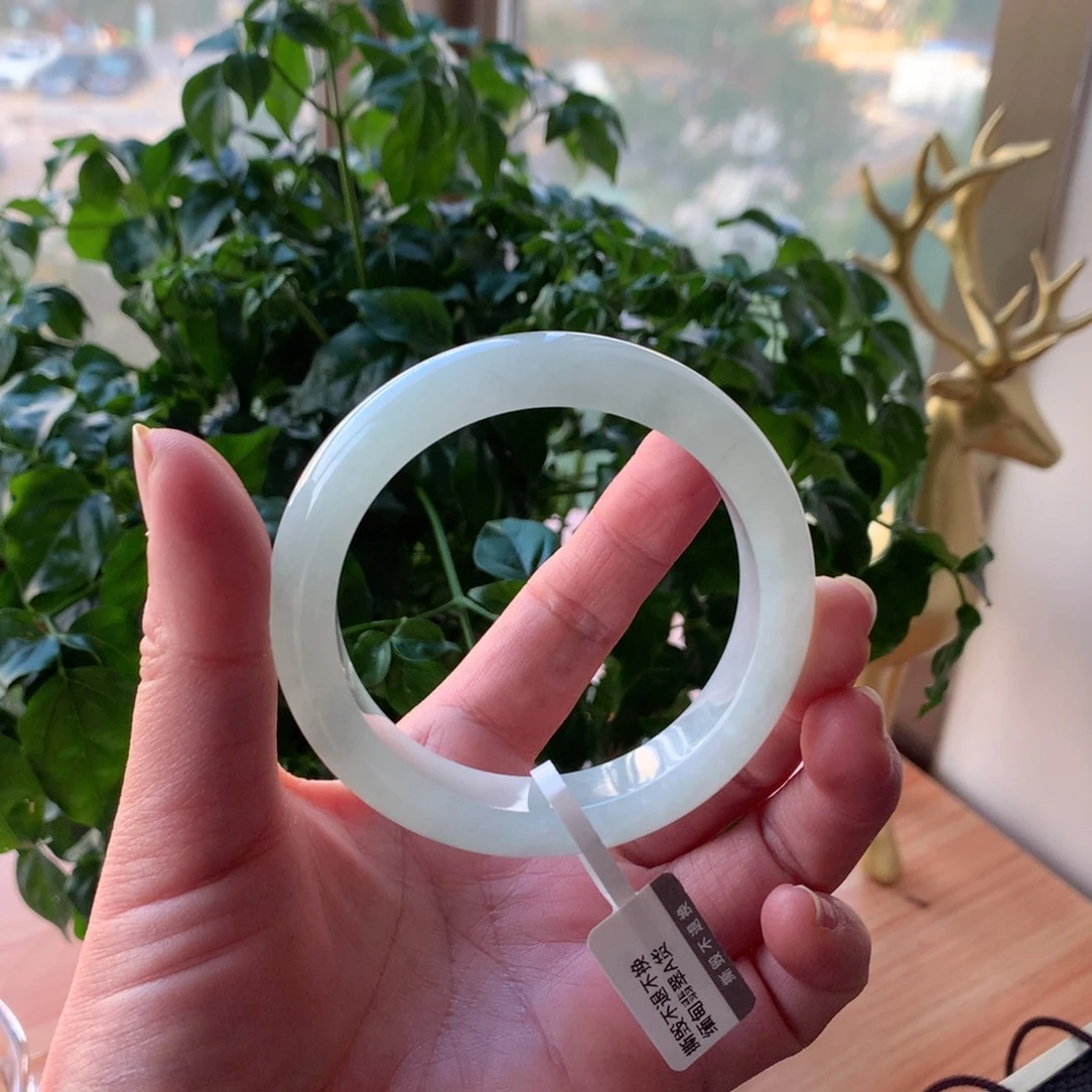 翡翠未镶嵌手镯天然翡翠手镯