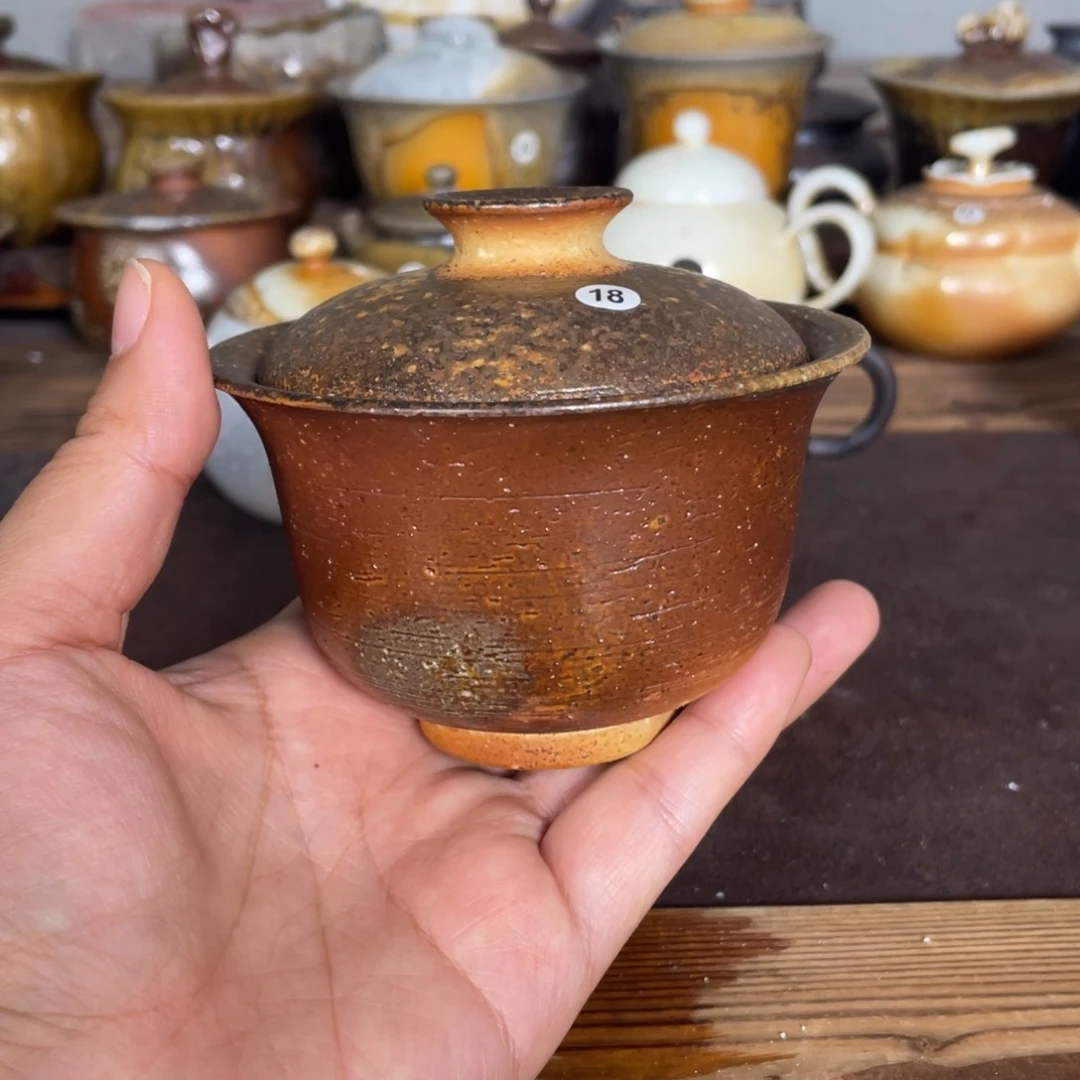 18。 金珍珠柴烧。 容量140