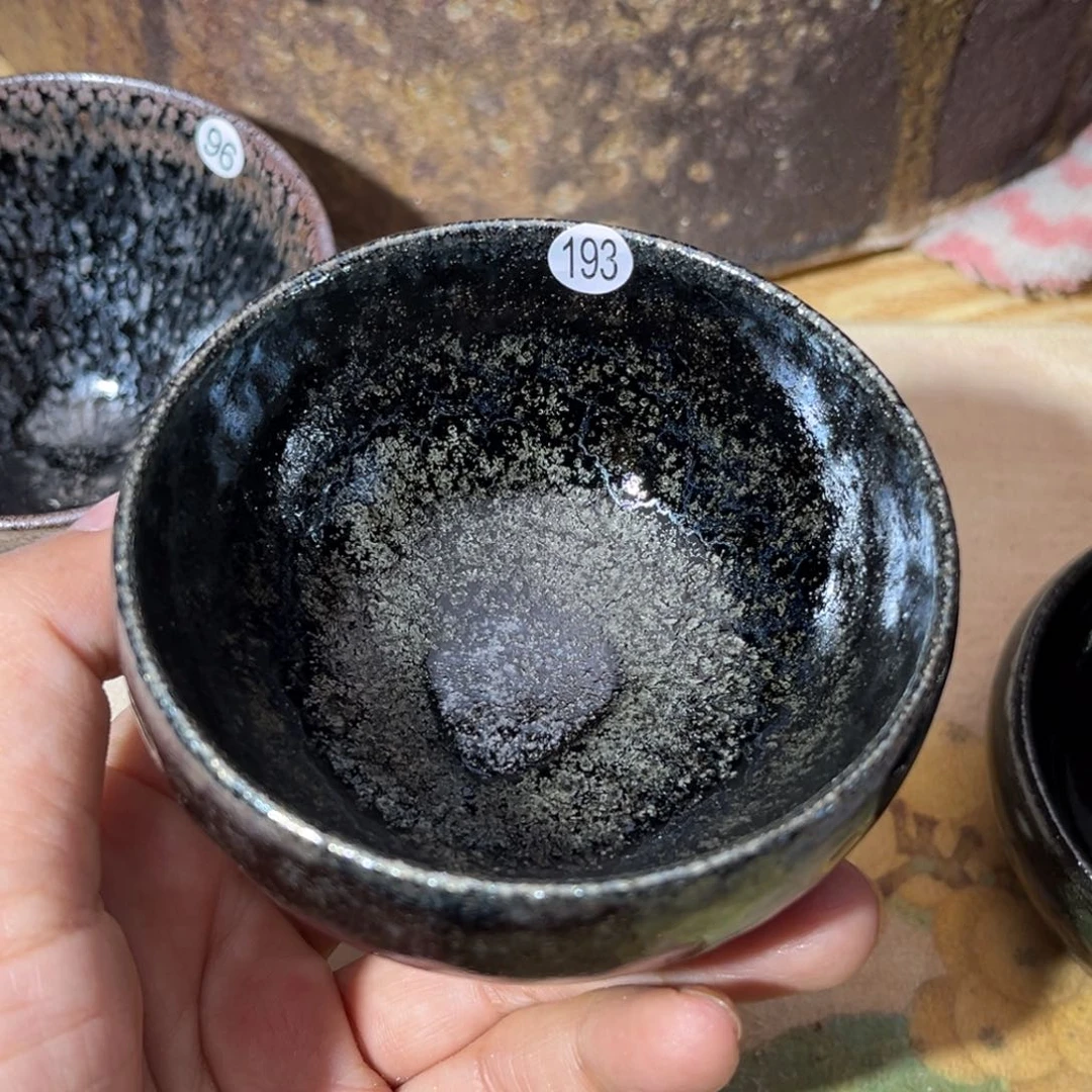 茶盏义兴龙窑坚持真柴烧