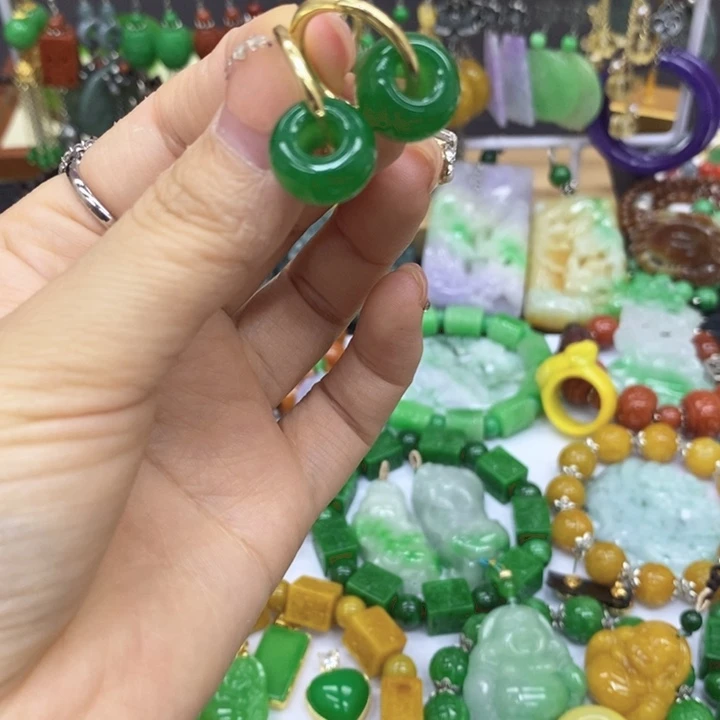 翡翠未镶嵌颈饰耳坠22