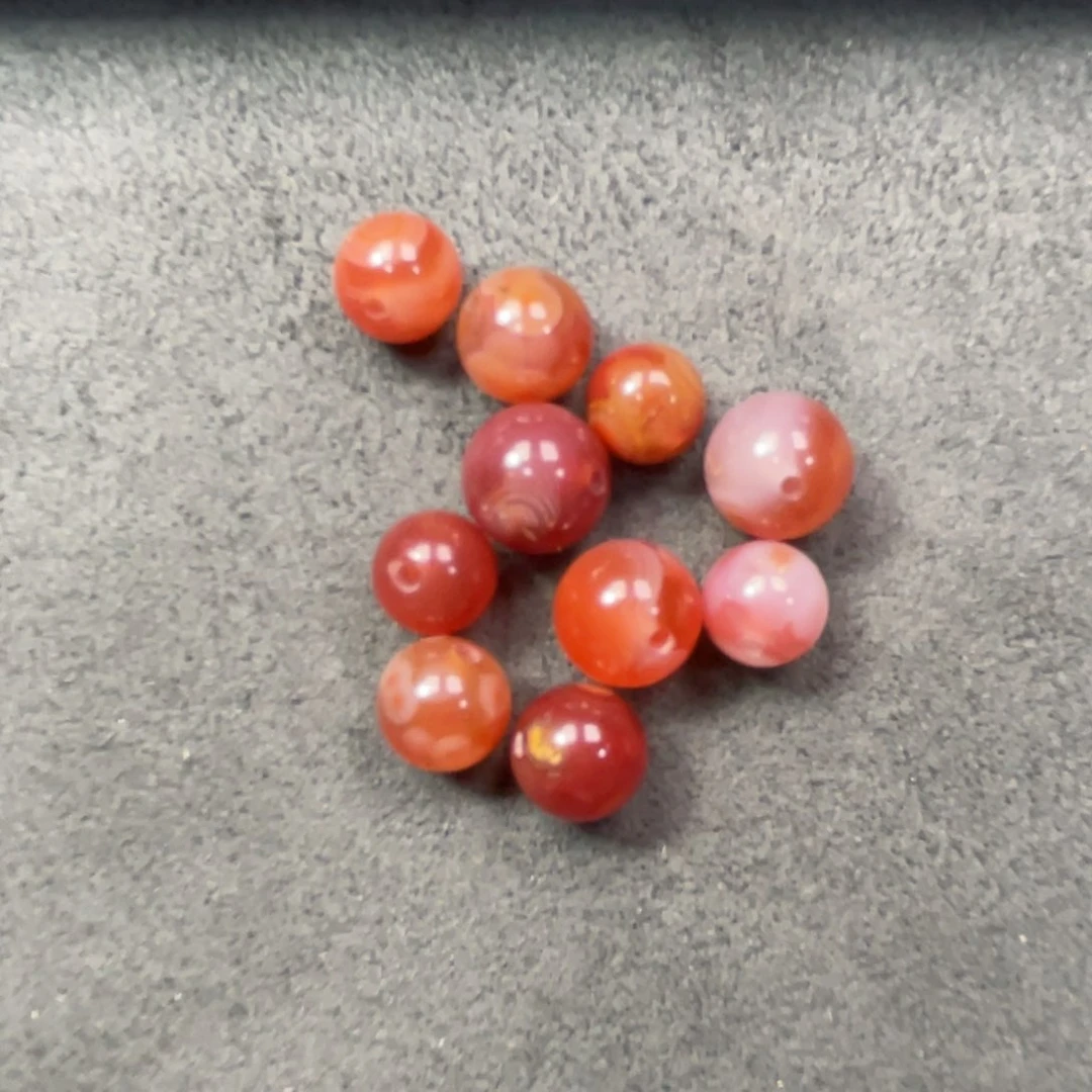 陈***生南红玛瑙珠子未镶嵌