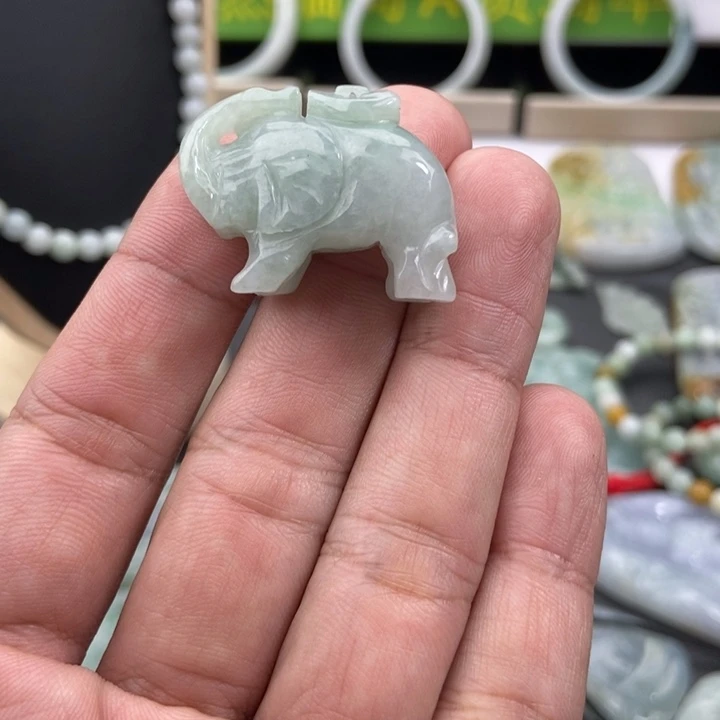 翡翠未镶嵌挂件挂件