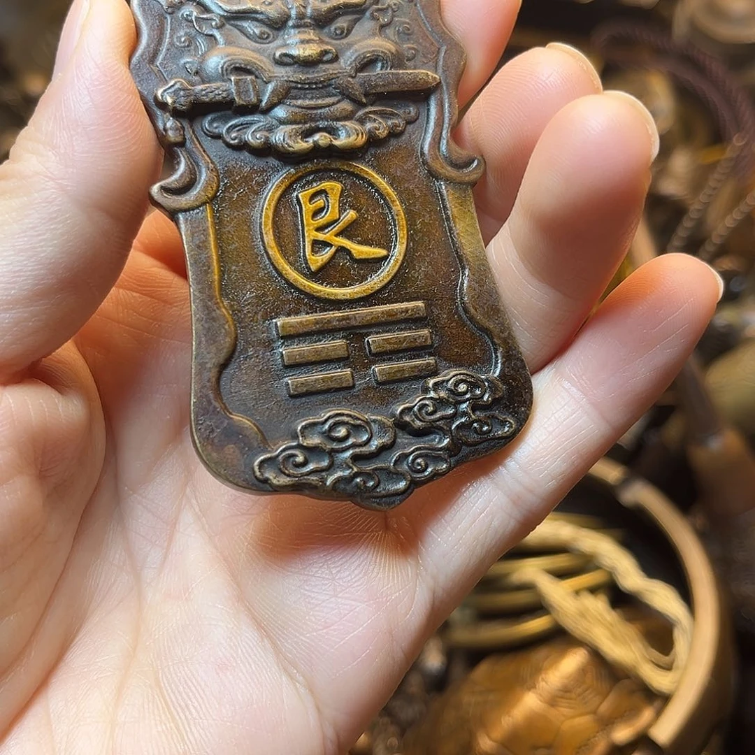 精美铜器工艺品等