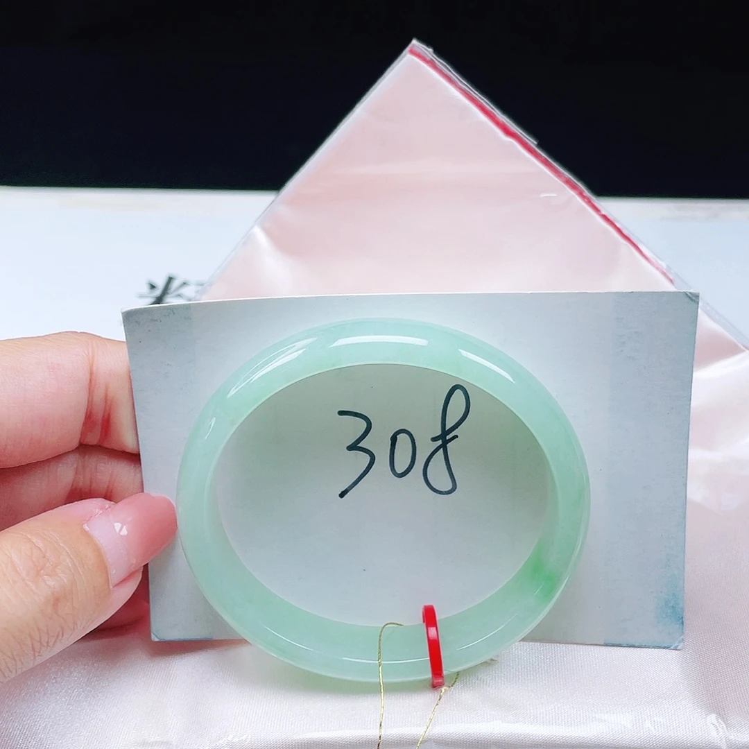 枭***。未镶嵌手镯（贵妃镯）翡翠缅甸翡翠53+