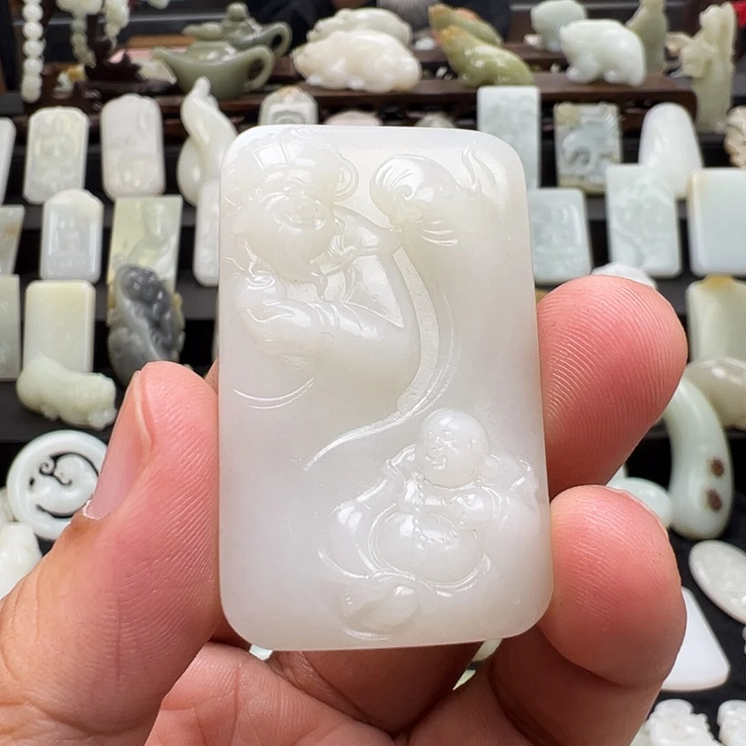 和田玉未镶嵌颈饰