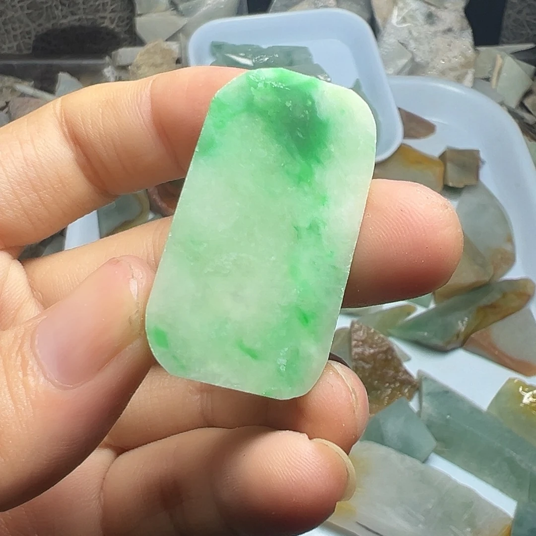 翡翠裸石缅甸翡翠A货色料