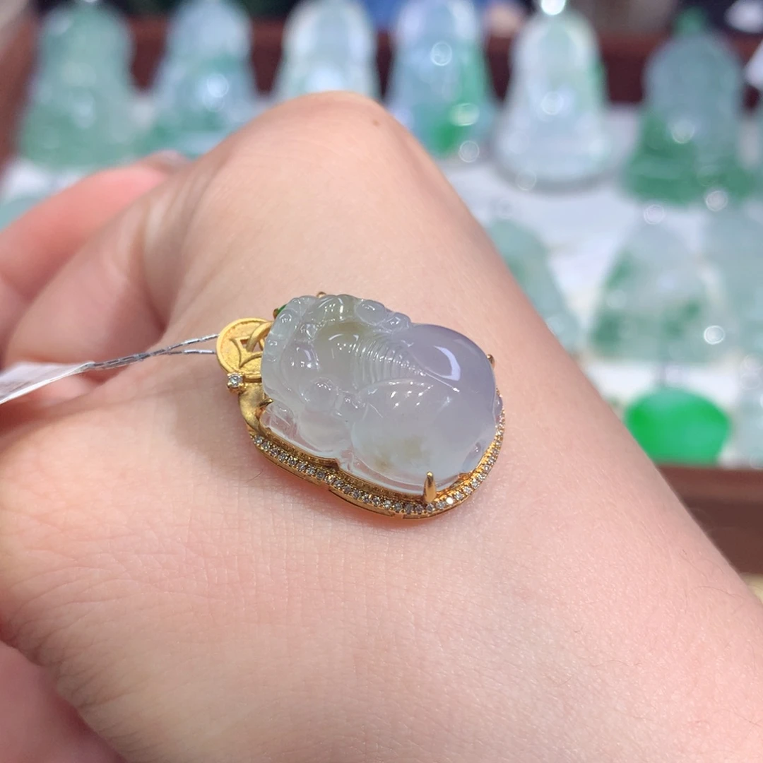 吊坠(不含链)18K金镶嵌翡翠天然缅甸A货翡翠揭阳工貔貅