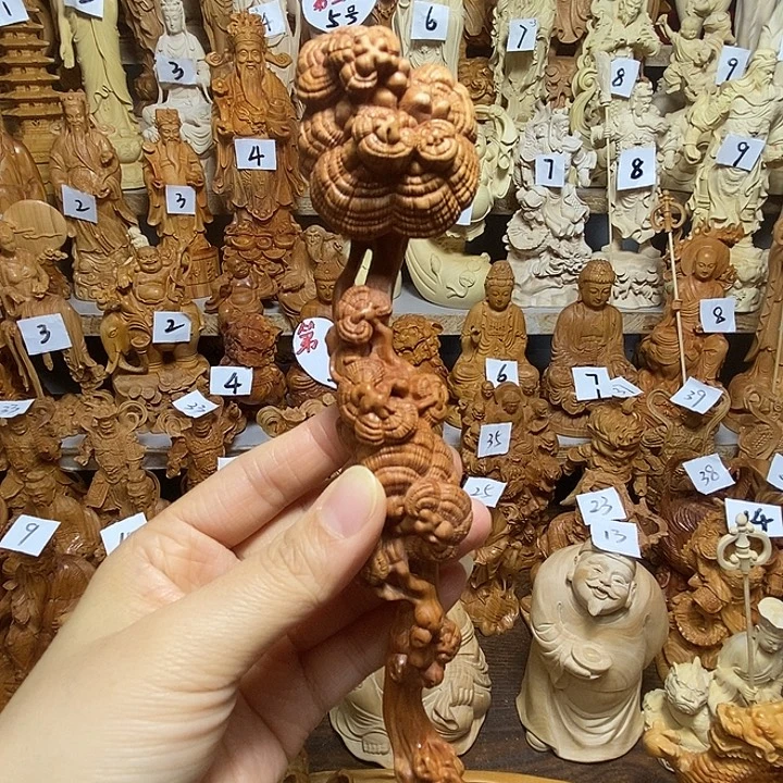 柏木（崖柏）灵芝如意