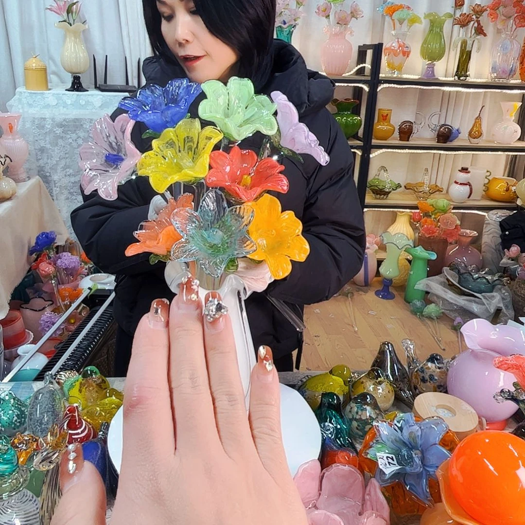 9朵百合家悦美居琉璃工艺品