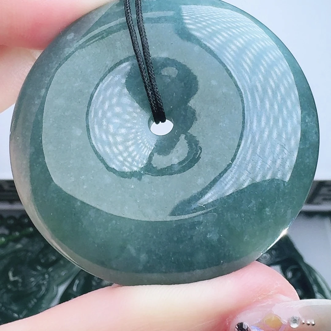 翡翠未镶嵌颈饰天然的A货翡翠多样性发其一