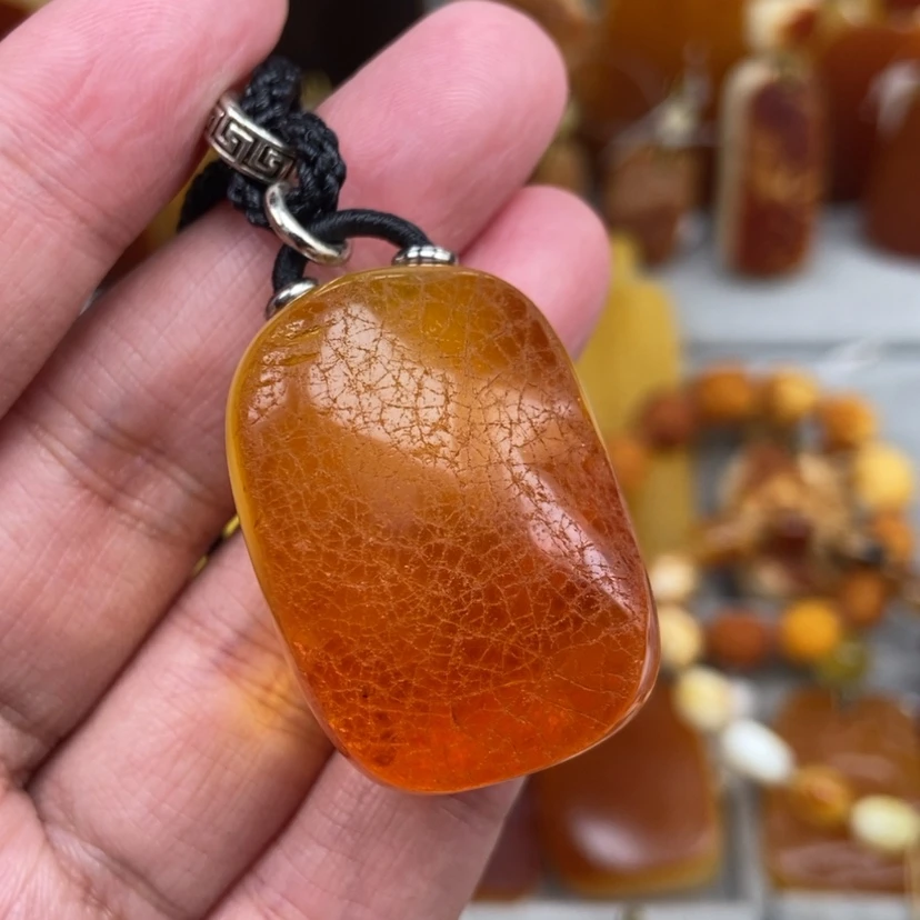 【闪购商品】未镶嵌颈饰琥珀