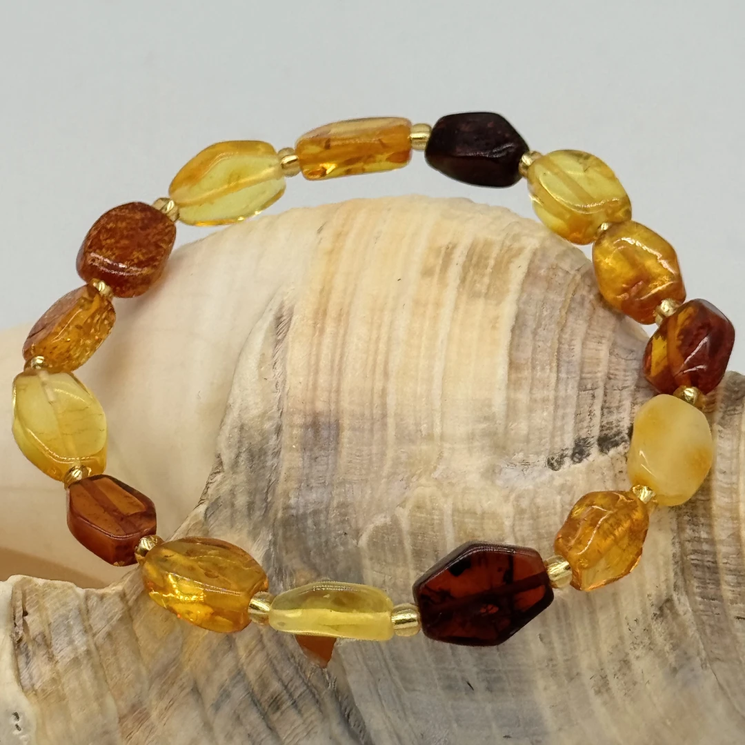 Bak Gvzal Jawayirat乔美琥珀多样性手链