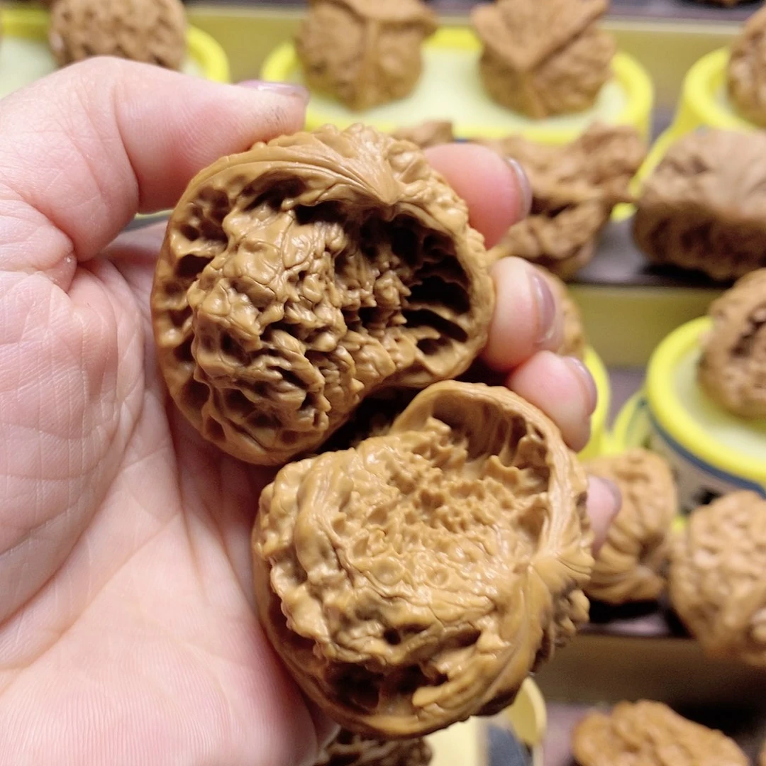 文玩核桃吊坠太极蛇