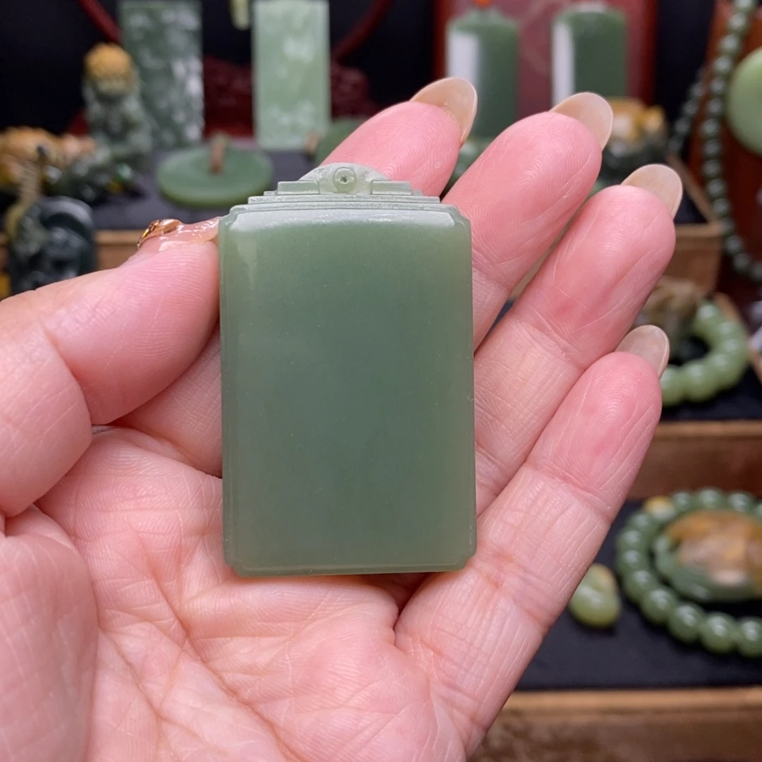 岫岩老玉（透闪石质玉）未镶嵌挂件