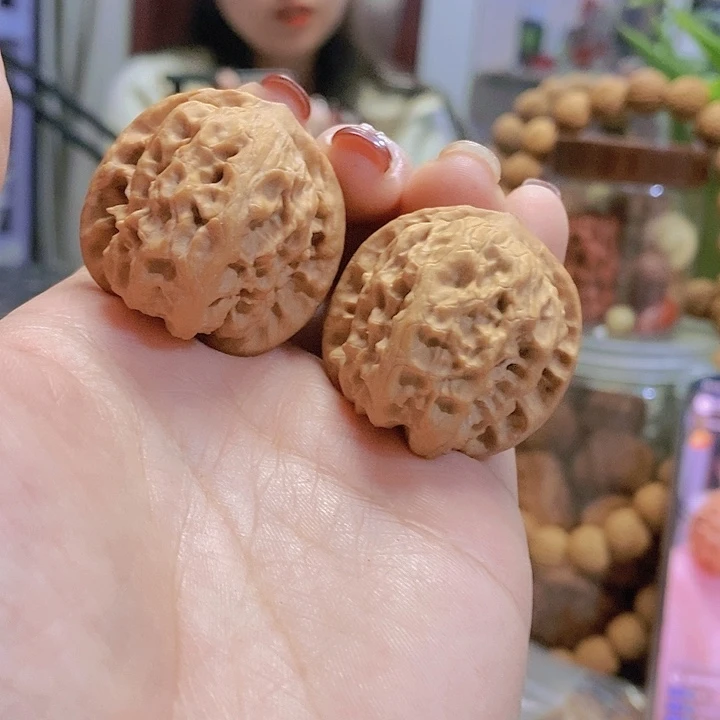 【闪购商品】文玩核桃把件34.5野狼