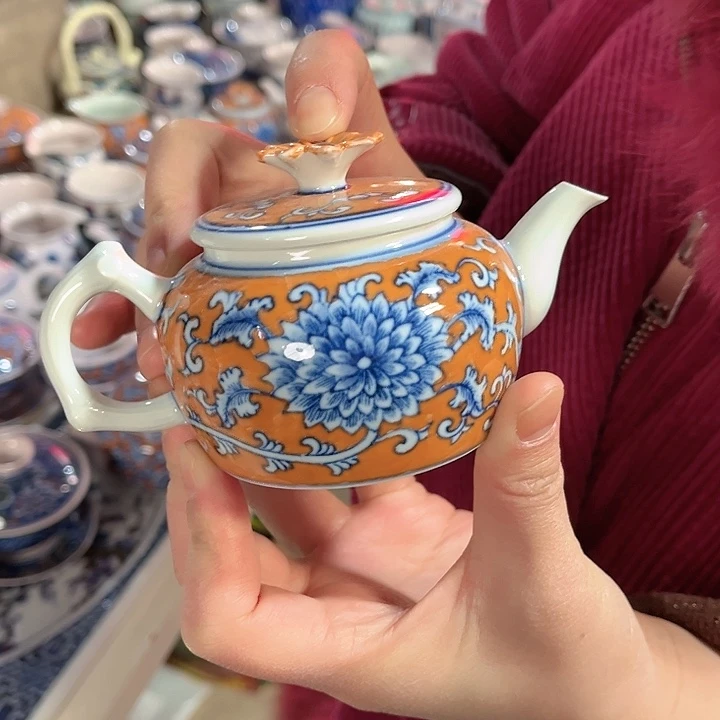 瓷片景德镇陶瓷茶壶。绿。