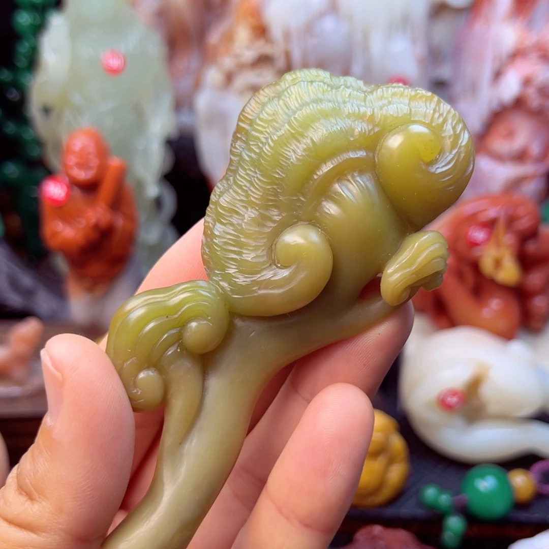 寿山石灵芝手玩件