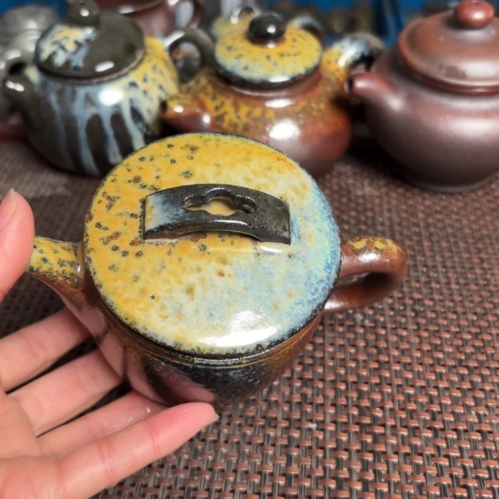 茶杯紫砂瑕汉瓦壶220 C