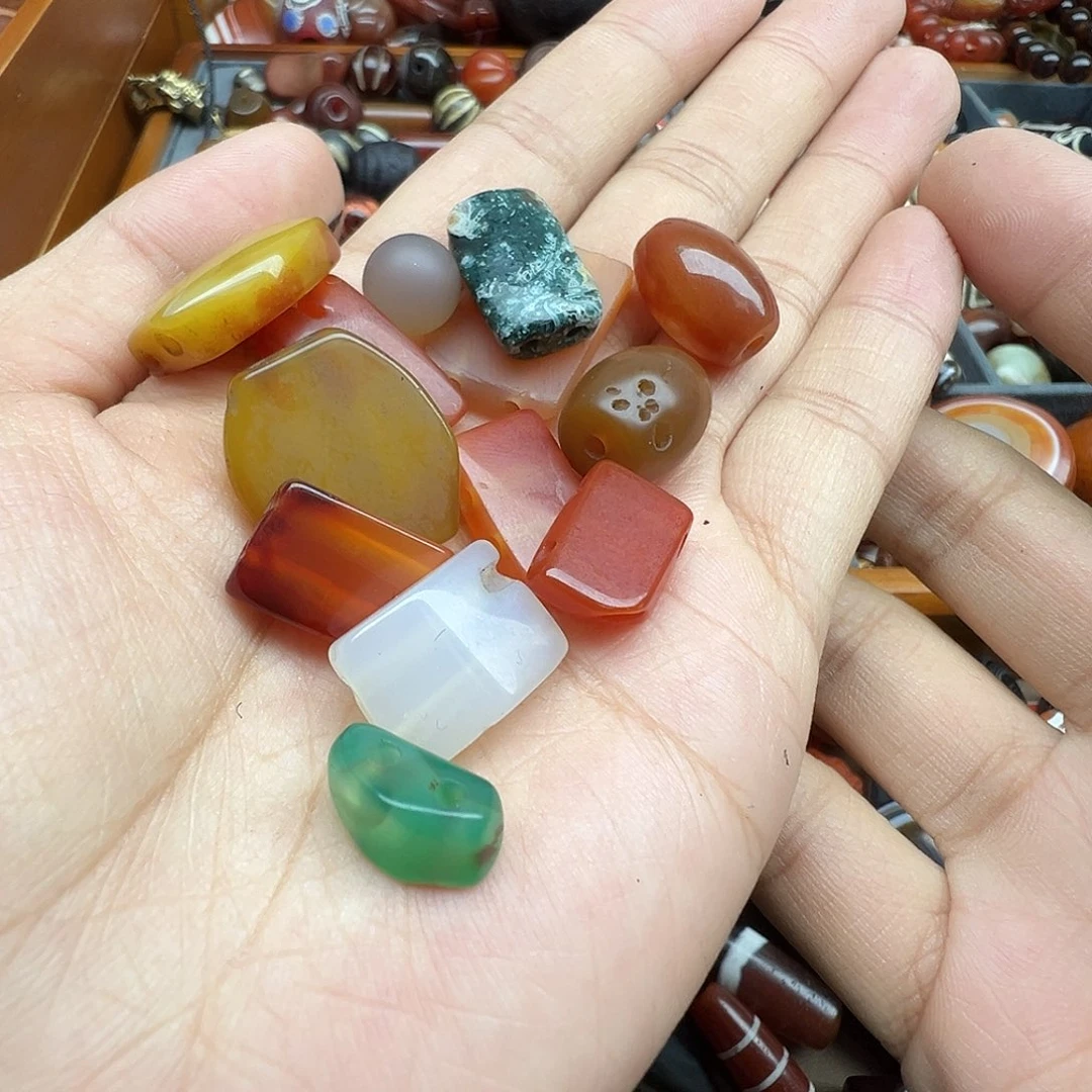 玛瑙/玉髓未镶嵌珠宝半成品