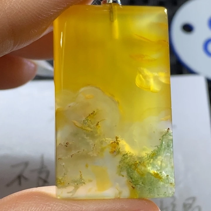 未镶嵌颈饰玛瑙/玉髓正**存