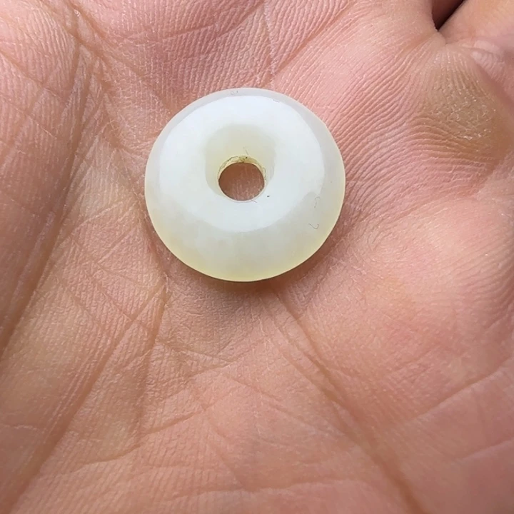 天***丹玛瑙/玉髓合金耳钉玛瑙是世界著名品牌