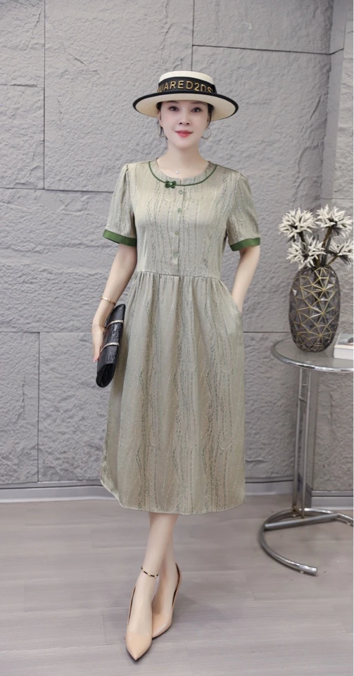 9933新款女夏流行爆款大方气质显瘦减龄妈妈高级感时尚连衣裙夏季