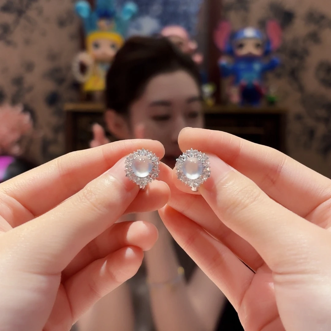 翡翠18K金镶嵌耳饰耳饰