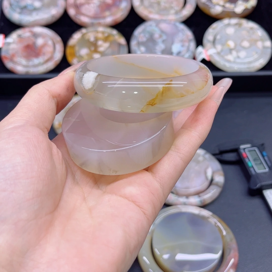 玛瑙/玉髓手镯未镶嵌5859