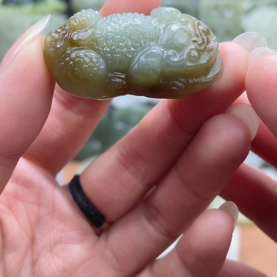 和田玉未镶嵌吊坠(不含链)