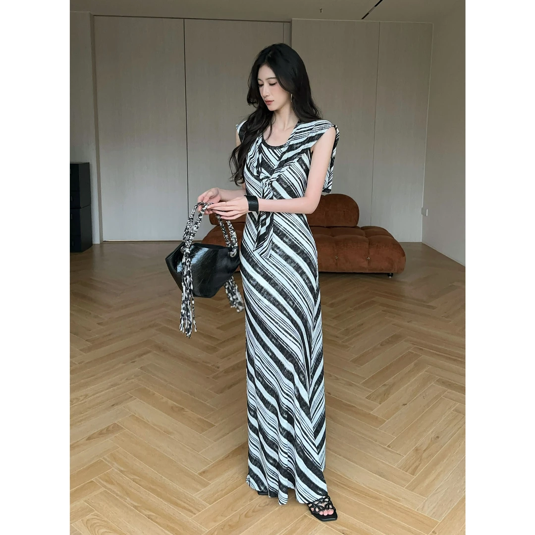 JIJINQI时尚气质显瘦复古条纹高腰包臀设计感连衣裙女JD05LZXL775