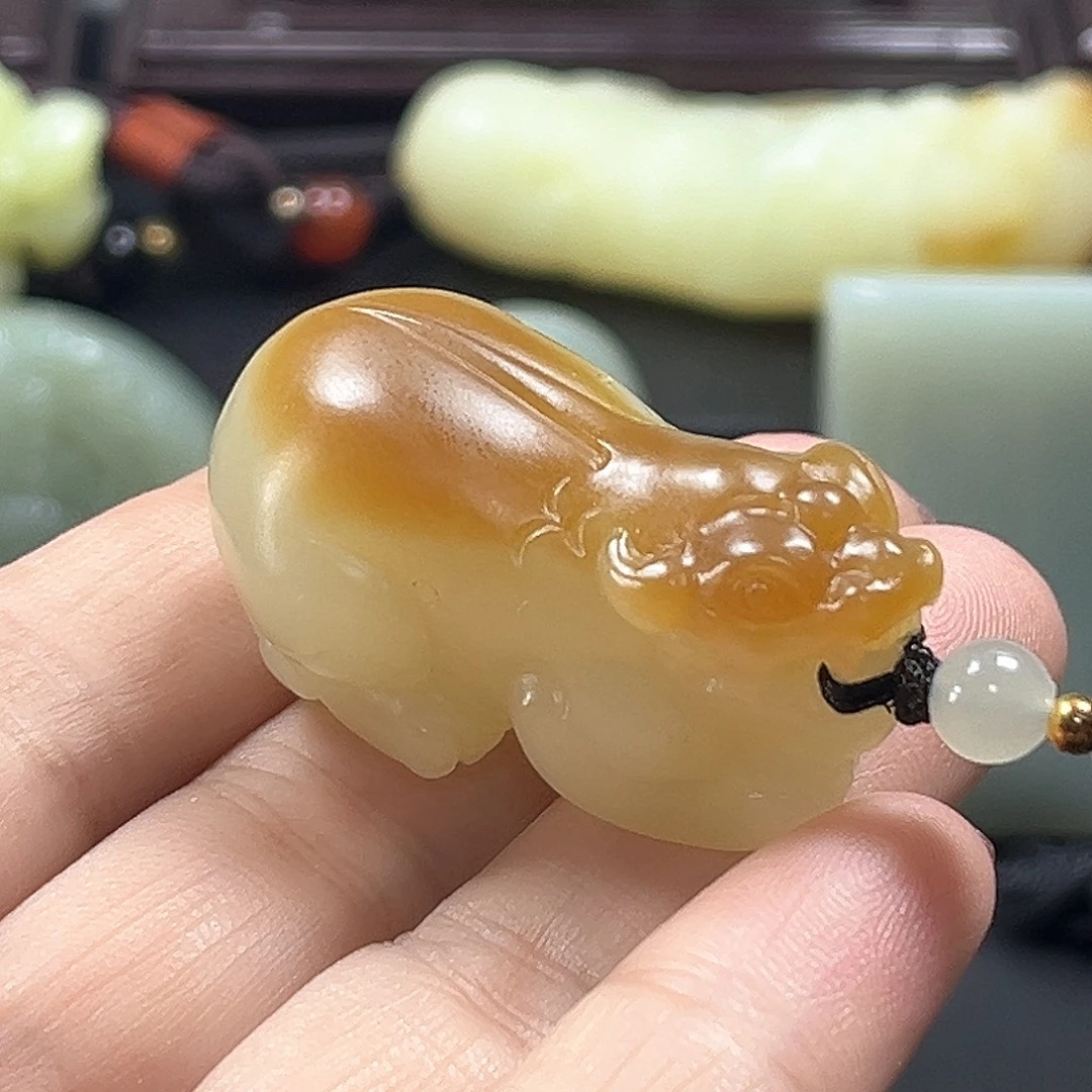 和田玉（糖玉）未镶嵌吊坠(不含链)