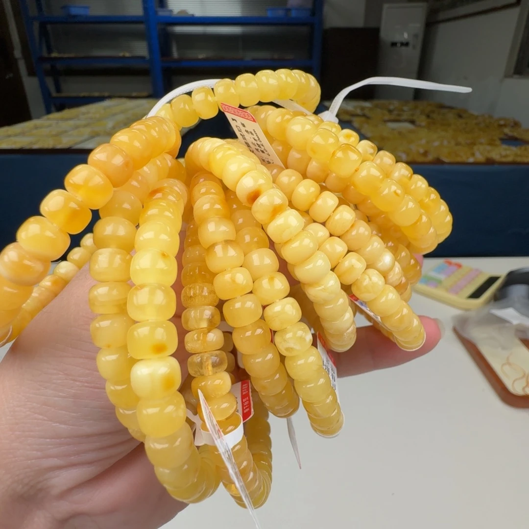 琥珀未镶嵌手链多样性发其一