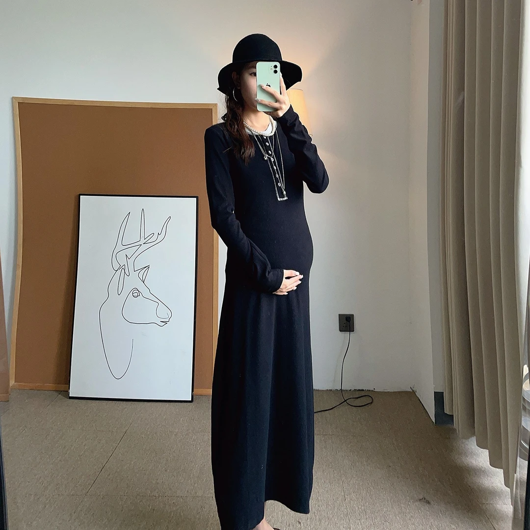 孕妇装2025秋冬法式莫代尔棉针织连衣裙显瘦遮肚宽松长裙时尚辣妈