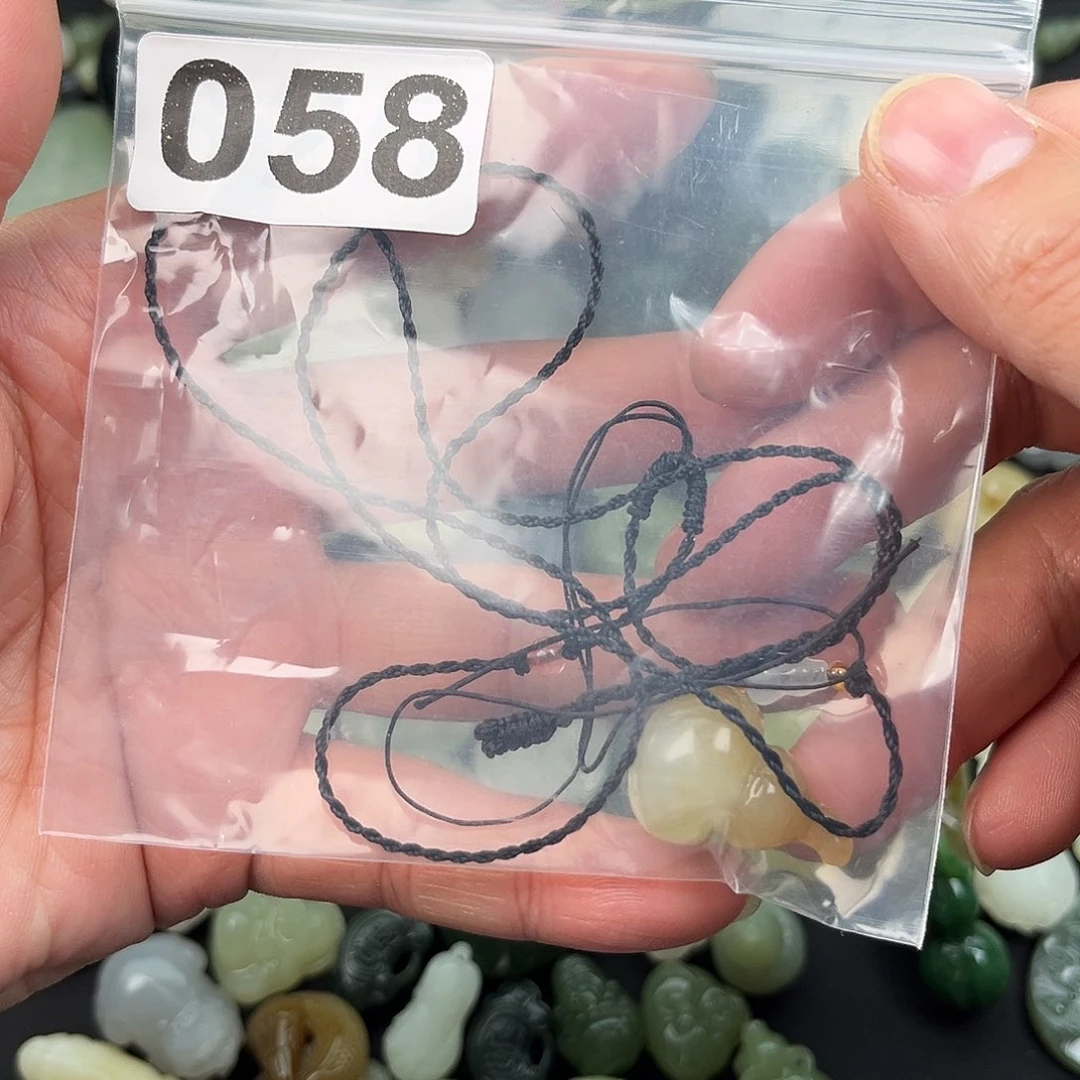 羌***活玉个人收藏饰品孤品