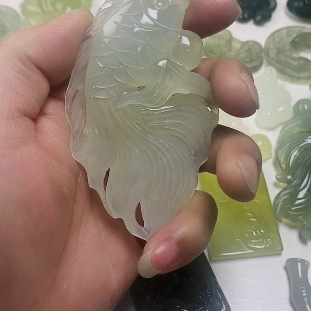 蛇纹石玉合金颈饰