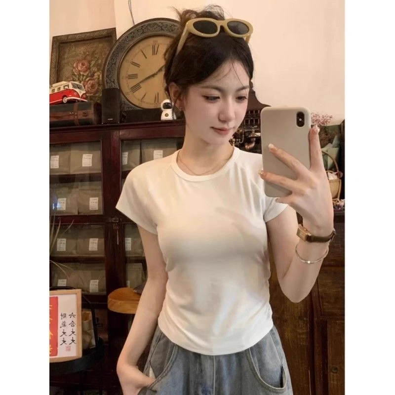 甜辣妹后背镂空短袖T恤女2025夏季新款修身显瘦圆领纯色短款上衣