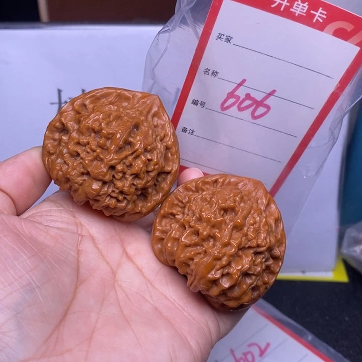 把件文玩核桃图**草606，48官帽