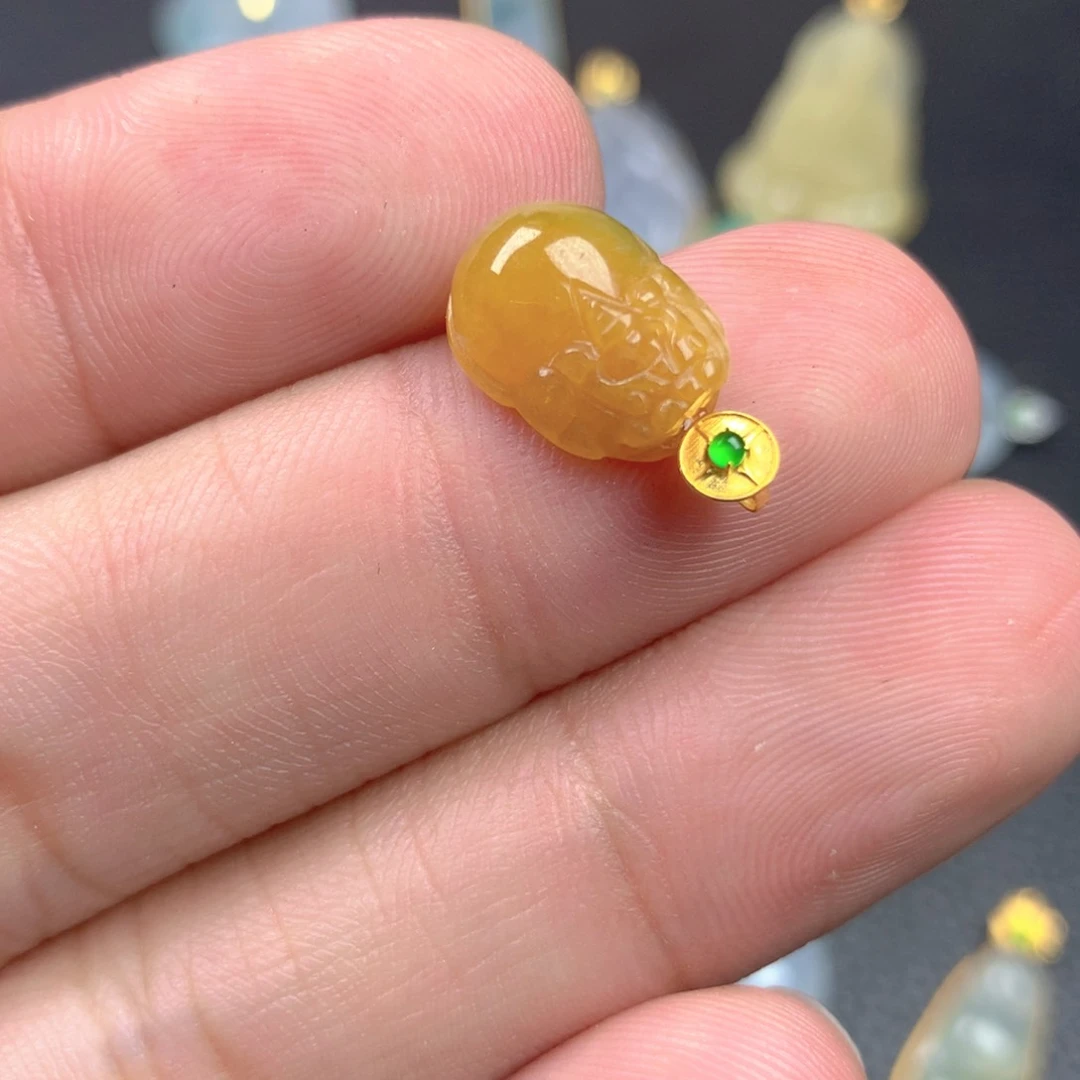 【闪购商品】颈饰18K金镶嵌翡翠翡翠