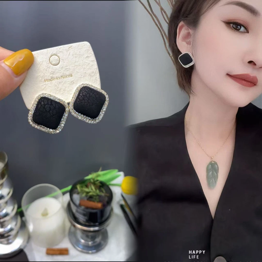 铜合金耳饰 经典设计百搭黑色耳扣款耳钉