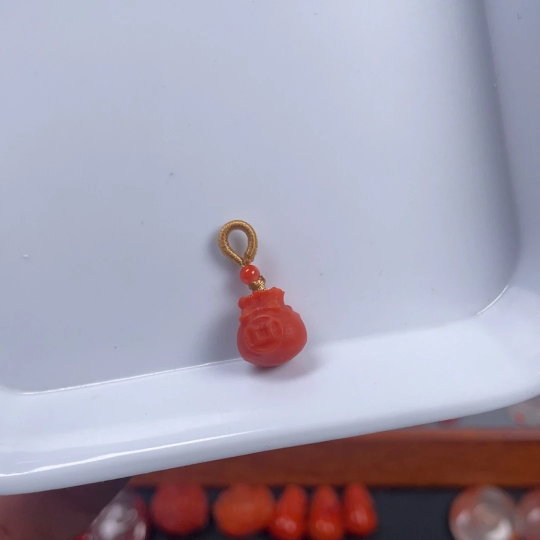 南红玛瑙未镶嵌钱袋等**岁