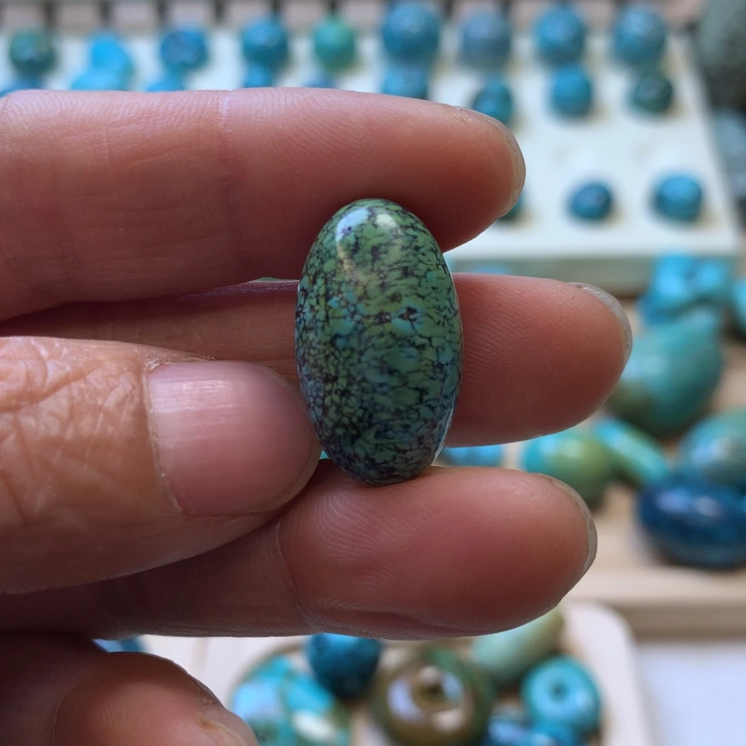 叔***调绿松石未镶嵌珠宝奇石