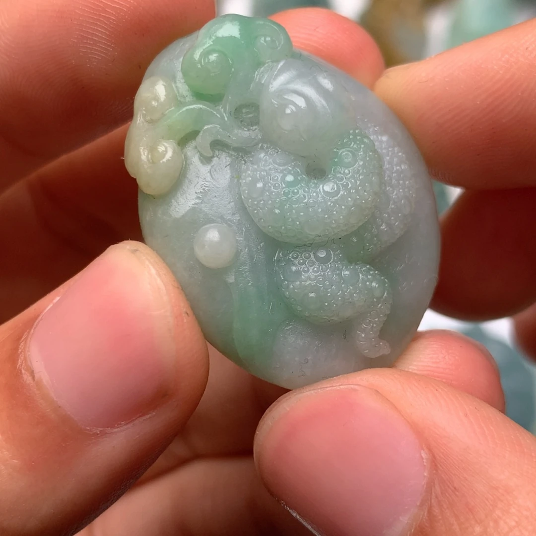 定制翡翠未镶嵌翡翠