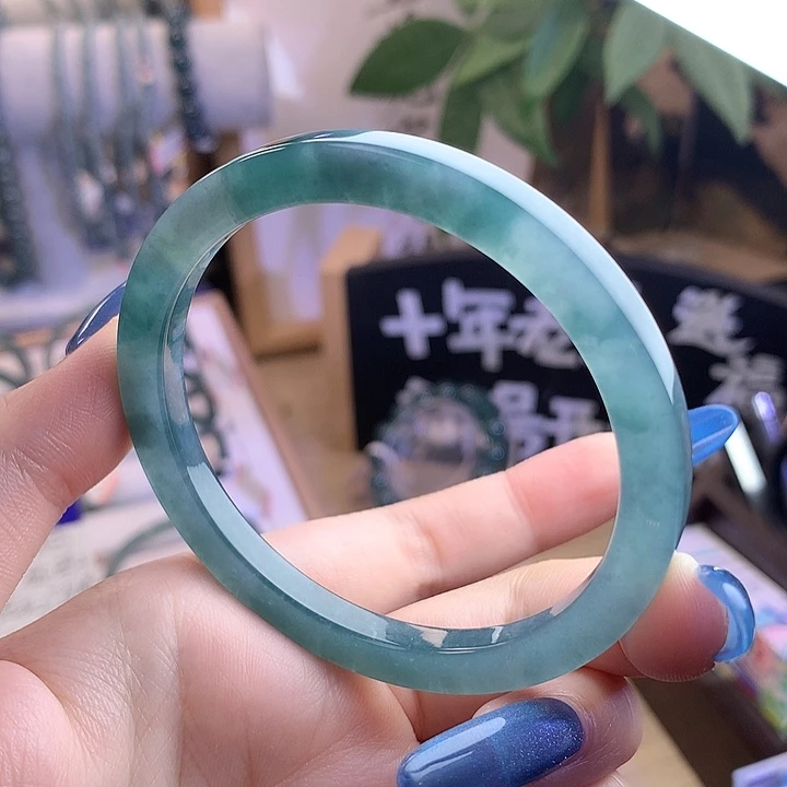 未镶嵌手镯翡翠57