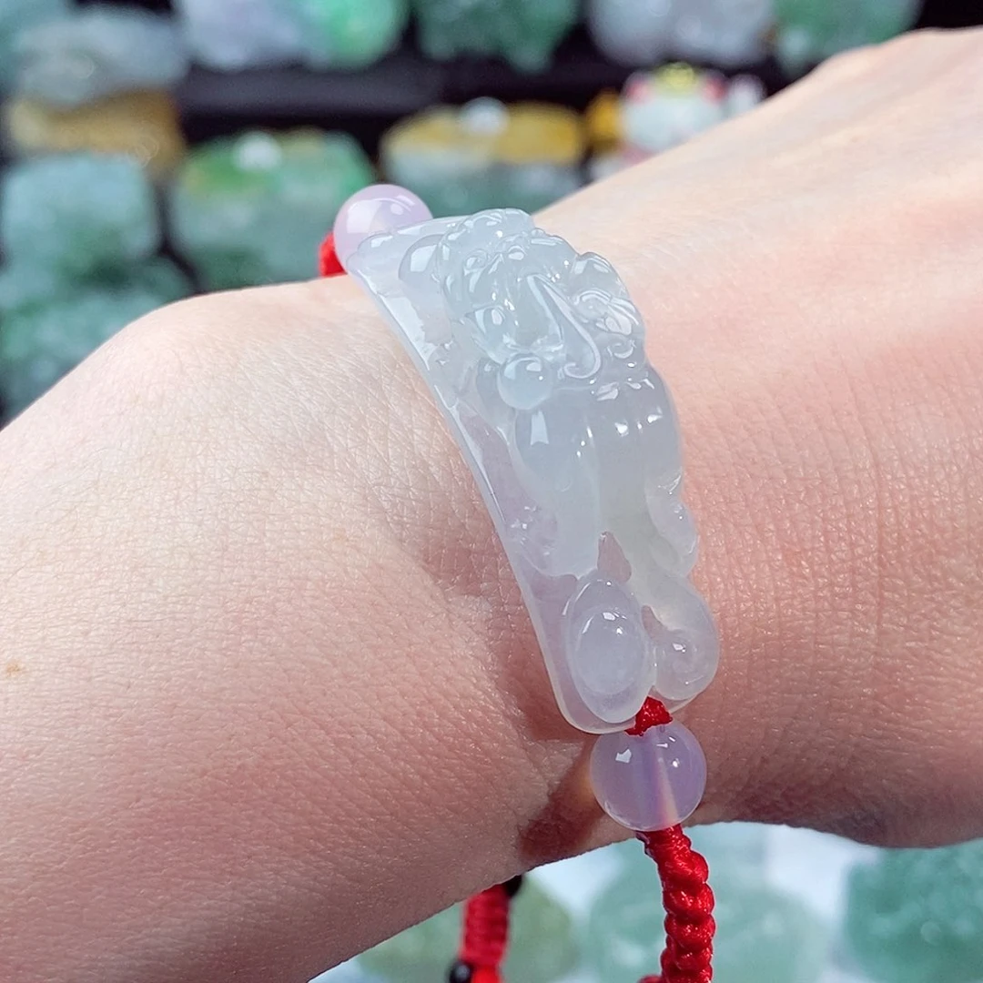 颈饰未镶嵌翡翠天然