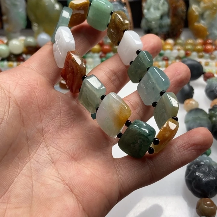 翡翠吊坠(不含链)未镶嵌?***中