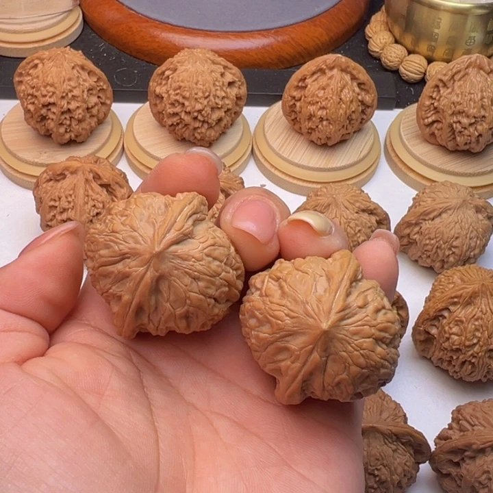 文玩核桃把件铁锤全品35
