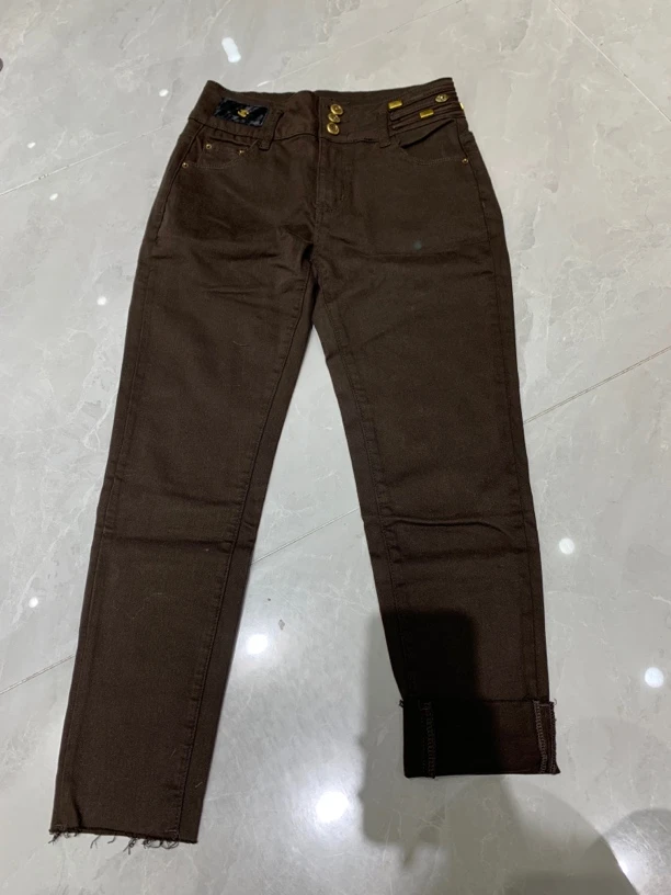 38063三粒扣显瘦小脚裤