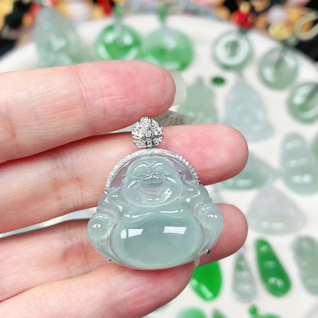 翡翠18K金镶嵌颈饰缅甸天然A货翡翠